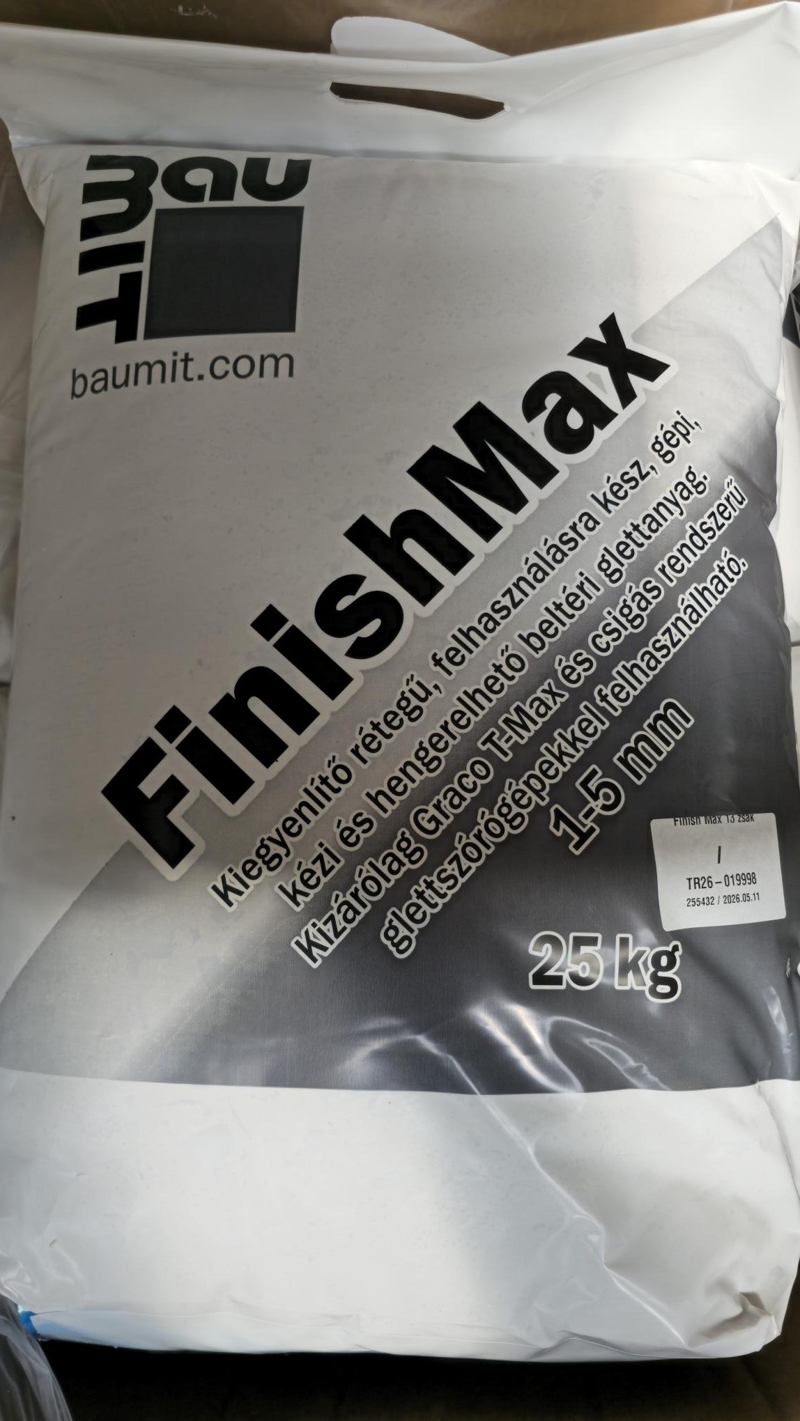 BAUMIT FINISH MAX zsákos készrekevert glett